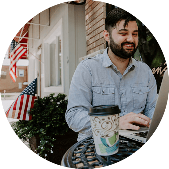 Photo-circle-american-flags-laptop_550x550