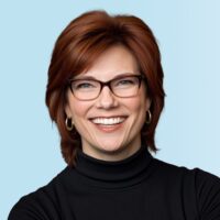 Susan Woda headshot