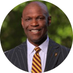 Chris Howard headshot